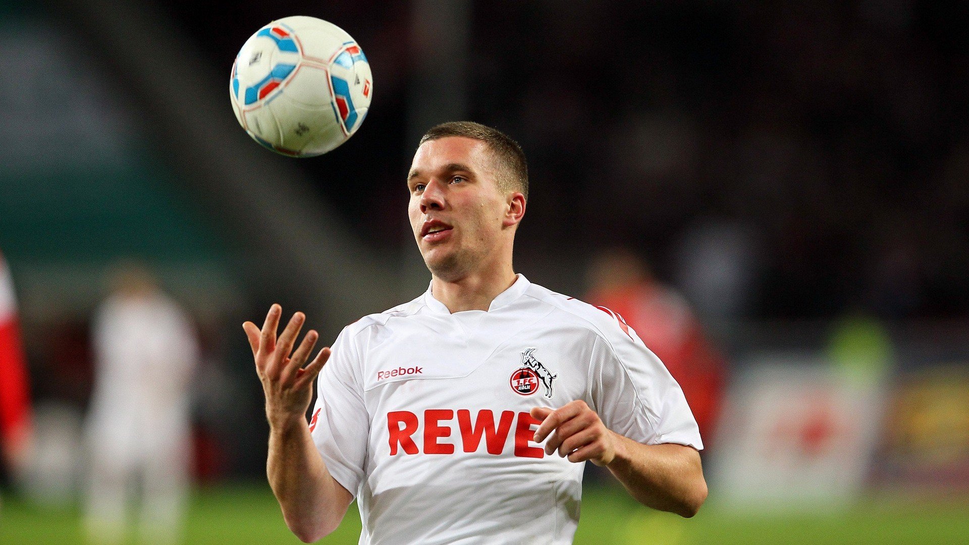 开云体育网页入口-球衣销量排名球迷最爱球星出炉，球员球衣销量排行榜